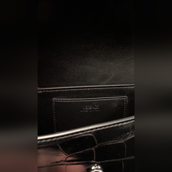 Versace Greca Goddess Shoulder Bag - Picture 5 of 7